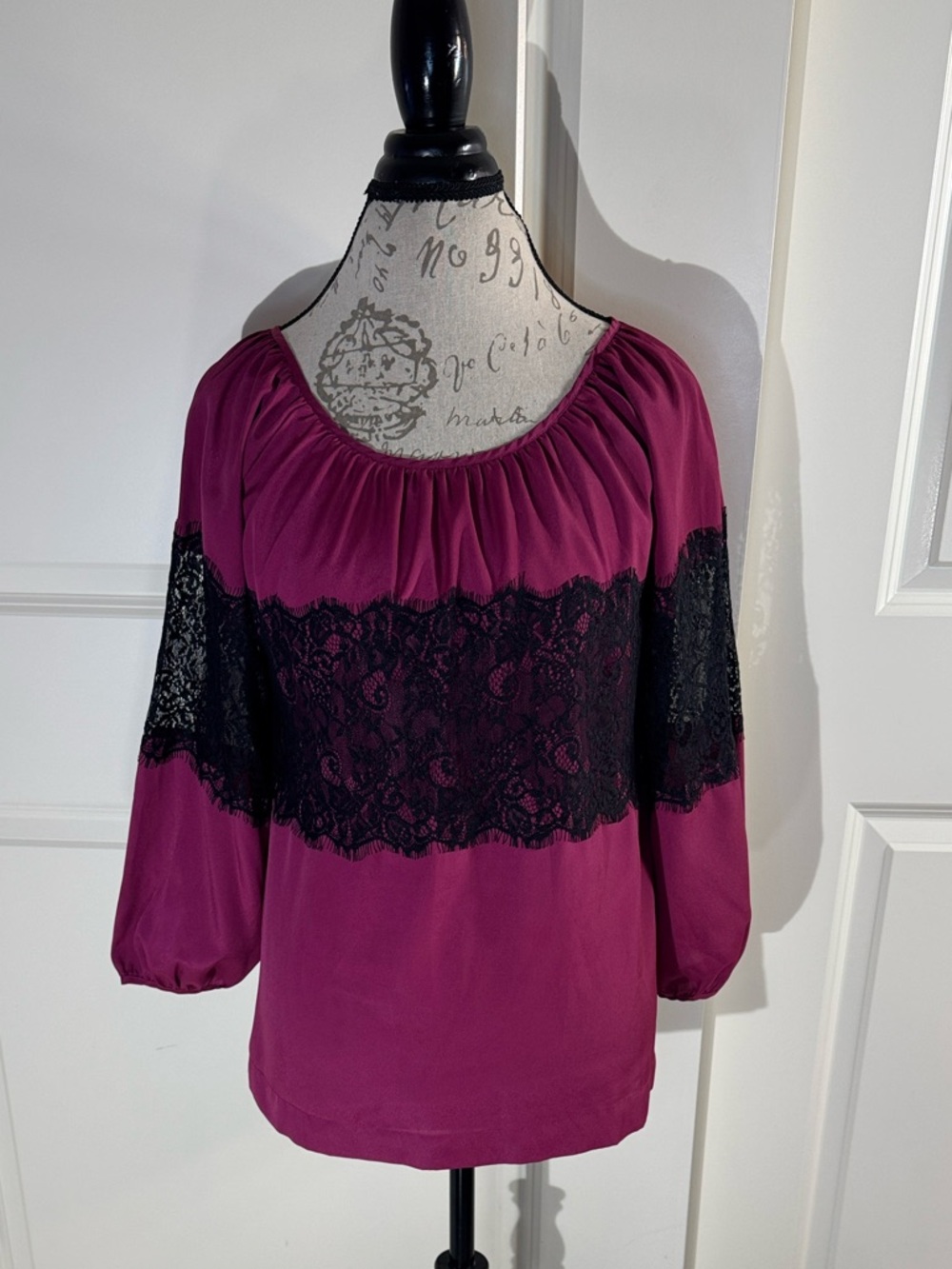 Francesca's Collections Burgundy Peasant Blouse with Black Lace Medium